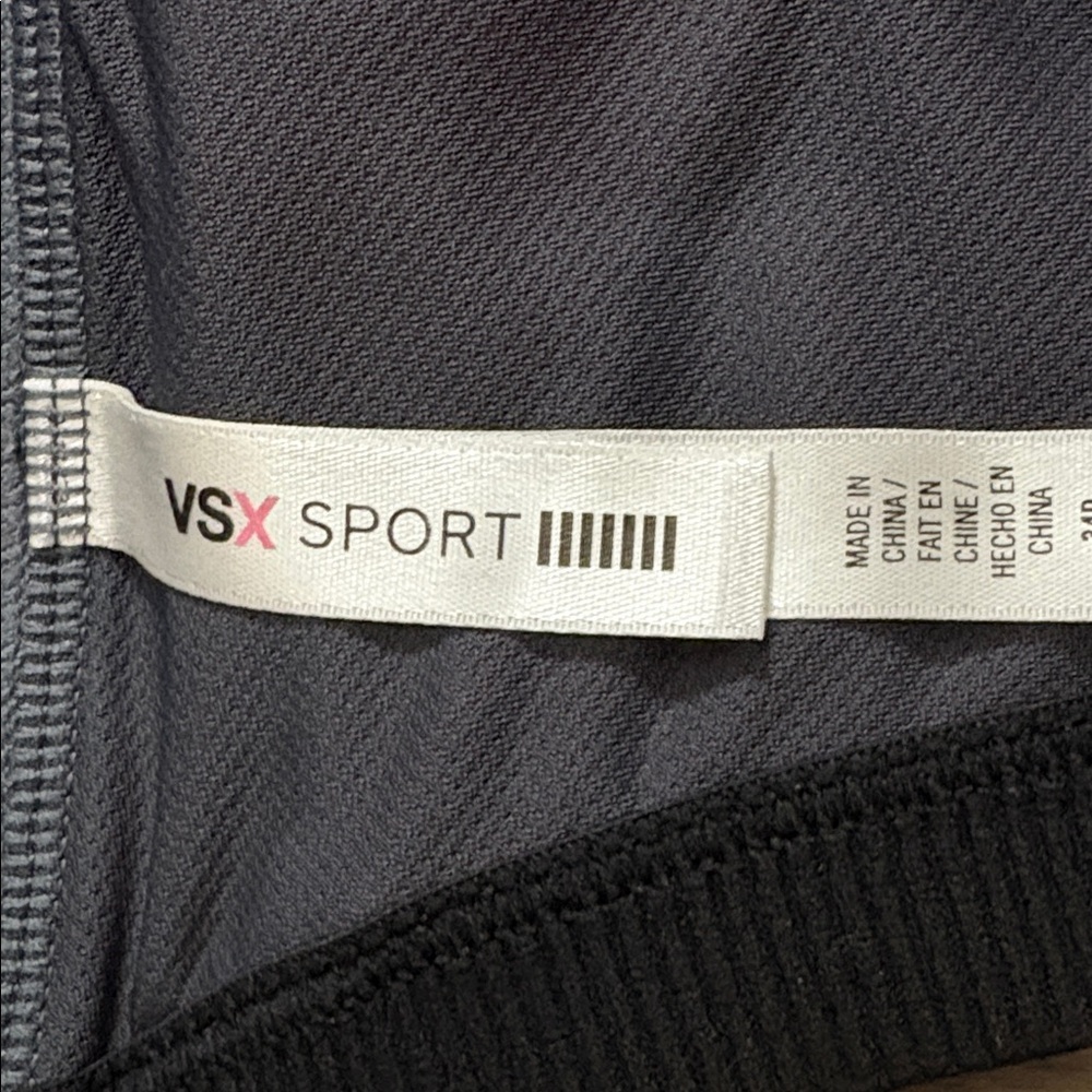 Victorias Secret Knockout VSX Front Zip Close - size 34D.  High impact - Picture 3 of 6
